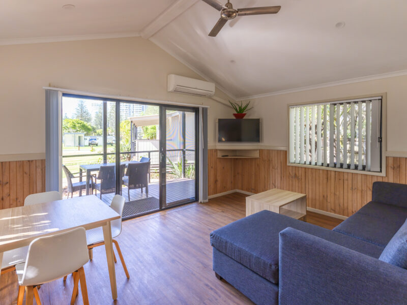 20251210 MAIN BEACH TOURIST PARK 11 2 BR CABIN 5 BERTH