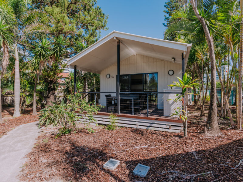 20251210 MAIN BEACH TOURIST PARK 15 2 BR CABIN 5 BERTH