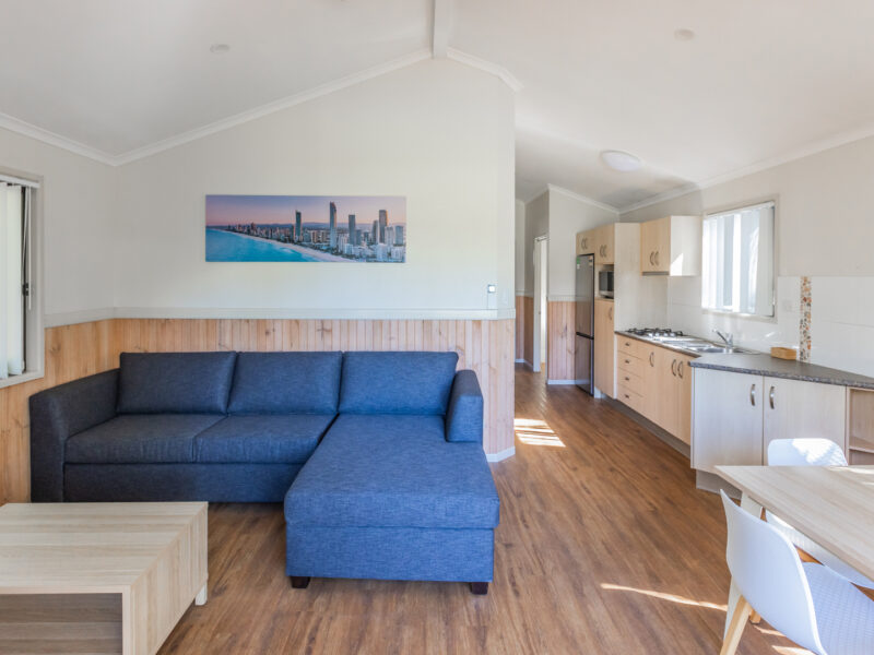 20251210 MAIN BEACH TOURIST PARK 3 2 BR CABIN 5 BERTH