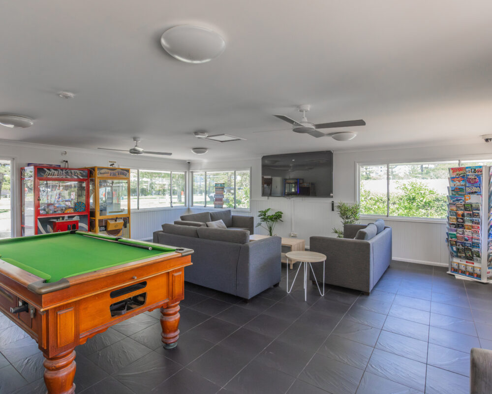 20251210 MAIN BEACH TOURIST PARK 84 REC ROOM