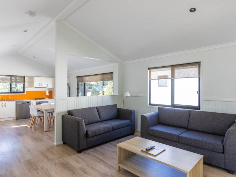 20240828 TALLEBUDGERA TOURIST PARK 3 2 BR DELUXE CABIN WEB