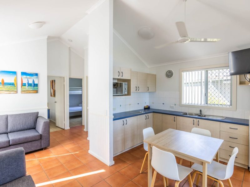 20240828 TALLEBUDGERA TOURIST PARK 20 2 BR WATERFRONT CABIN WEB