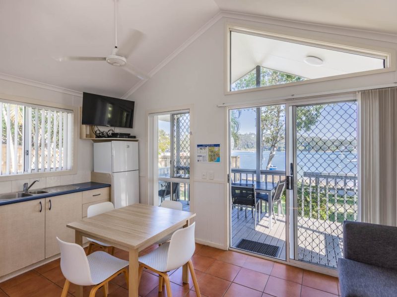 20240828 TALLEBUDGERA TOURIST PARK 23 2 BR WATERFRONT CABIN WEB