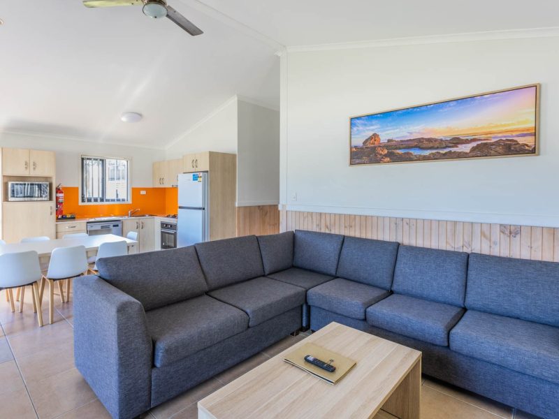 20240828 TALLEBUDGERA TOURIST PARK 58 3 BR CABIN WEB