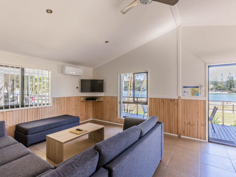 20240828 TALLEBUDGERA TOURIST PARK 63 3 BR CABIN WEB