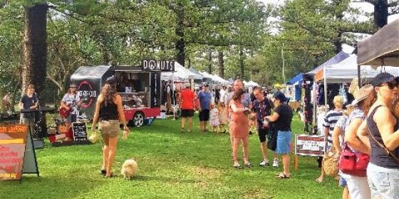 Burleigh Heads Art and Craft Markets